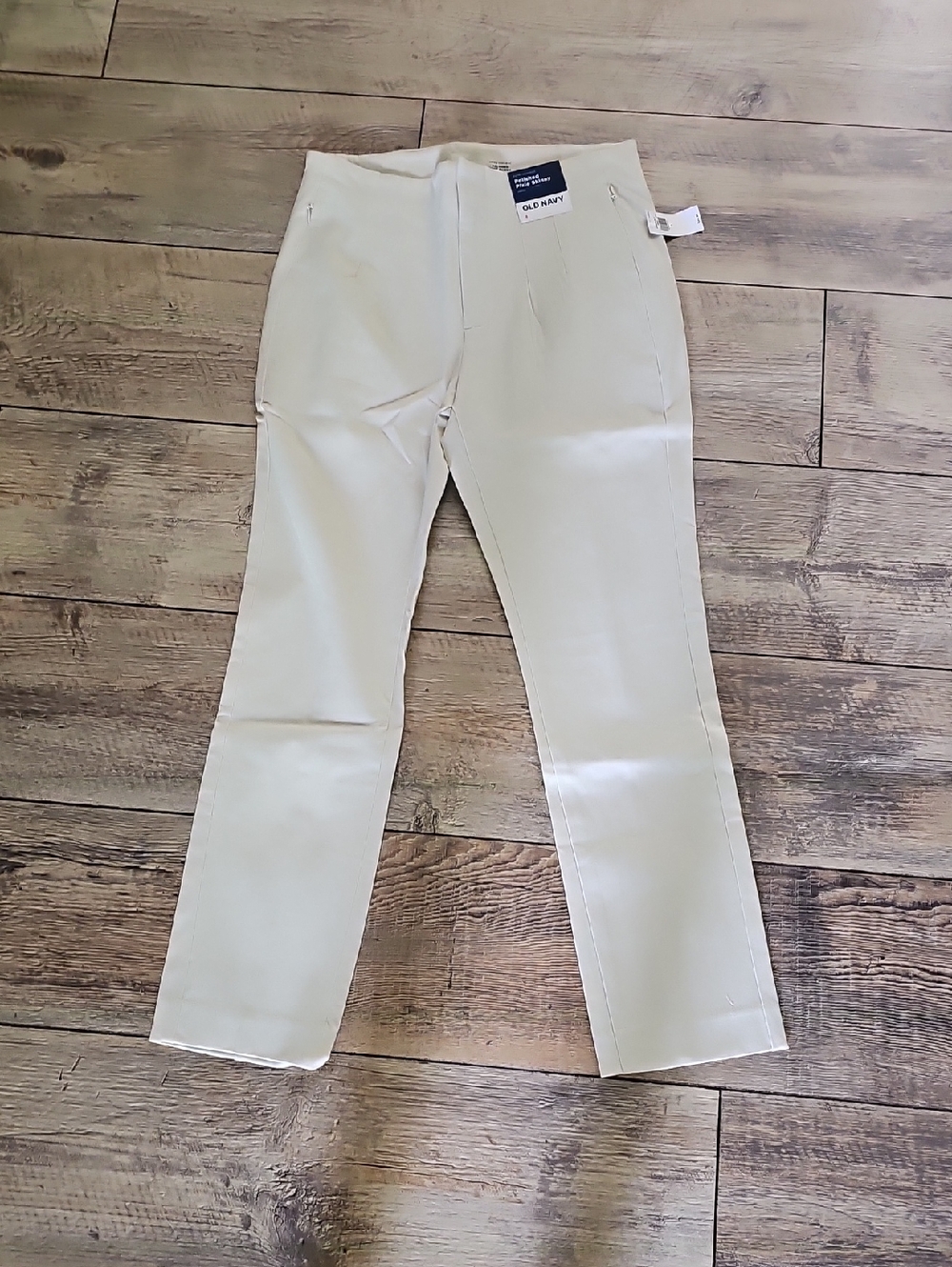 Old Navy Pixie Ankle Pants in Light Beige